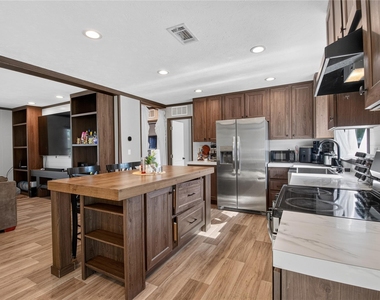 12576 Stablegate Drive - Photo Thumbnail 5