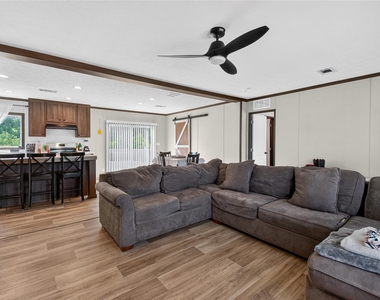 12576 Stablegate Drive - Photo Thumbnail 7