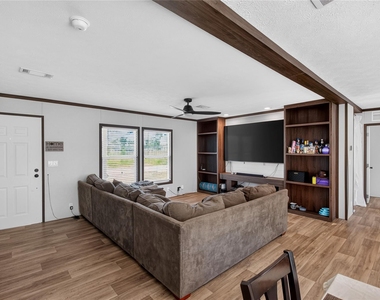 12576 Stablegate Drive - Photo Thumbnail 11