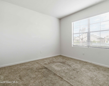 939 Remington Green Drive Se - Photo Thumbnail 7
