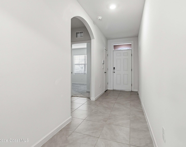 939 Remington Green Drive Se - Photo Thumbnail 1