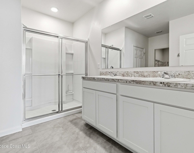 939 Remington Green Drive Se - Photo Thumbnail 16