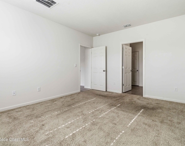 939 Remington Green Drive Se - Photo Thumbnail 15