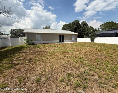 1812 Glenridge Street Nw - Photo Thumbnail 7