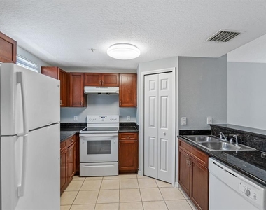 5710 Las Ventanas Drive - Photo Thumbnail 3