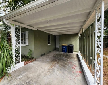 1356 Druid Road E - Photo Thumbnail 11