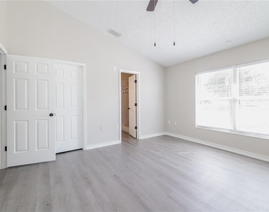 602 Elfrida Way - Photo Thumbnail 9