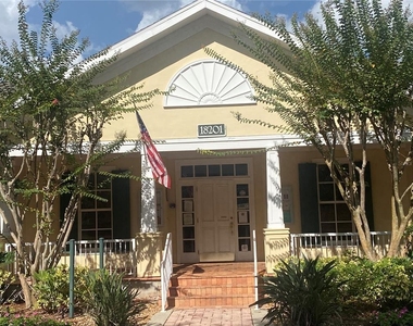 18123 Sterling Gate Circle - Photo Thumbnail 2