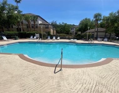 18123 Sterling Gate Circle - Photo Thumbnail 15