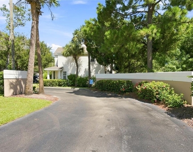13710 Forest Lake Drive - Photo Thumbnail 31