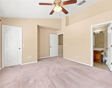 13710 Forest Lake Drive - Photo Thumbnail 18