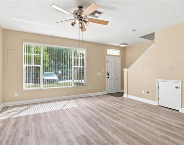 13710 Forest Lake Drive - Photo Thumbnail 5