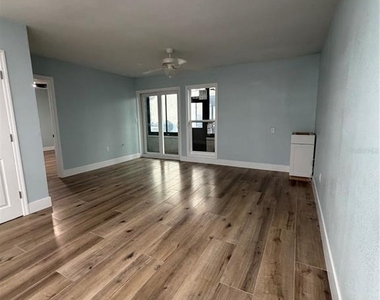 230 Medallion Boulevard - Photo Thumbnail 7