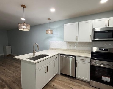 230 Medallion Boulevard - Photo Thumbnail 2