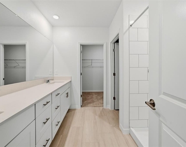 9820 Feaster Drive - Photo Thumbnail 15