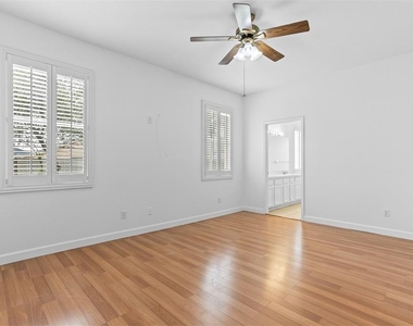 18120 Palm Breeze Drive - Photo Thumbnail 12