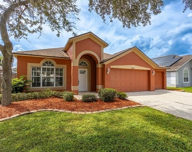 18120 Palm Breeze Drive - Photo Thumbnail 1
