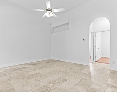 18120 Palm Breeze Drive - Photo Thumbnail 9