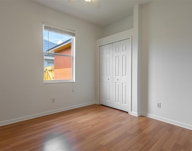 18120 Palm Breeze Drive - Photo Thumbnail 13