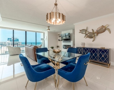 1390 Gulf Boulevard - Photo Thumbnail 10