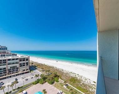 1390 Gulf Boulevard - Photo Thumbnail 4