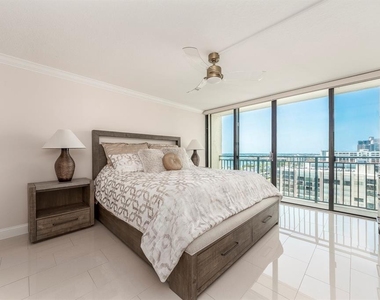 1390 Gulf Boulevard - Photo Thumbnail 13
