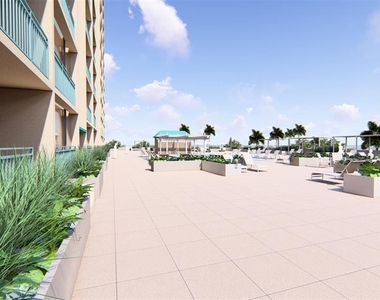 1390 Gulf Boulevard - Photo Thumbnail 29