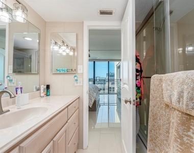 1390 Gulf Boulevard - Photo Thumbnail 14