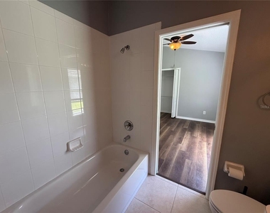 219 Bay Arbor Boulevard - Photo Thumbnail 32