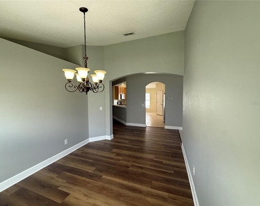 219 Bay Arbor Boulevard - Photo Thumbnail 7