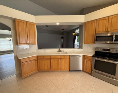 219 Bay Arbor Boulevard - Photo Thumbnail 10