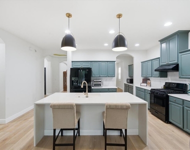 17735 Bright Wheat Drive - Photo Thumbnail 6