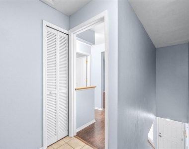 5100 Burchette Road - Photo Thumbnail 17