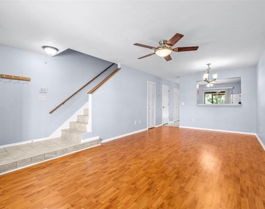 5100 Burchette Road - Photo Thumbnail 7
