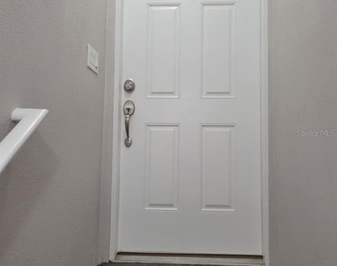 5525 White Marlin Court - Photo Thumbnail 7