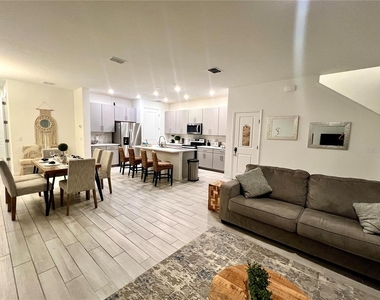 844 Benoi Drive - Photo Thumbnail 1