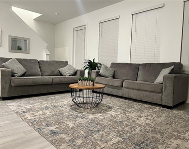 844 Benoi Drive - Photo Thumbnail 33
