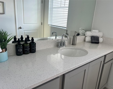 844 Benoi Drive - Photo Thumbnail 46