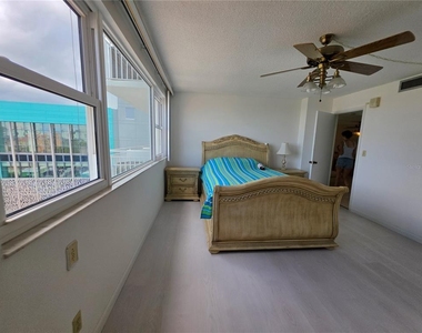 675 S Gulfview Boulevard - Photo Thumbnail 15