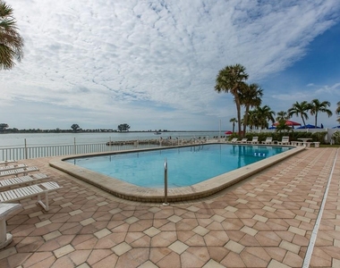 675 S Gulfview Boulevard - Photo Thumbnail 46