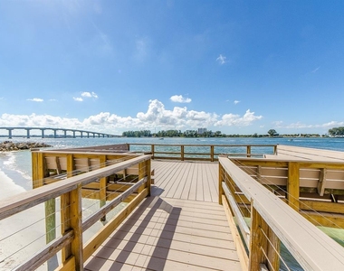 675 S Gulfview Boulevard - Photo Thumbnail 6