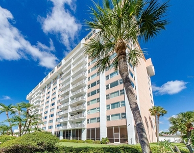 675 S Gulfview Boulevard - Photo Thumbnail 4