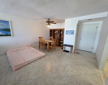 675 S Gulfview Boulevard - Photo Thumbnail 12
