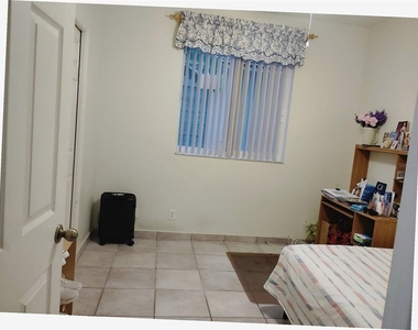 1785 Nw 162nd Avenue - Photo Thumbnail 4