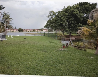 1785 Nw 162nd Avenue - Photo Thumbnail 8