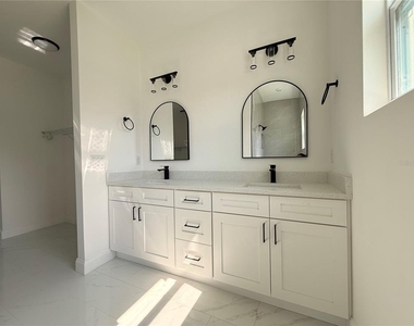 1690 Welland Street Se - Photo Thumbnail 7