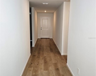 506 Oakcreek - Photo Thumbnail 3