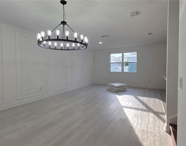 11883 Pulitzer Place - Photo Thumbnail 7