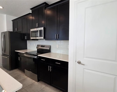 11883 Pulitzer Place - Photo Thumbnail 13