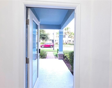 11883 Pulitzer Place - Photo Thumbnail 6